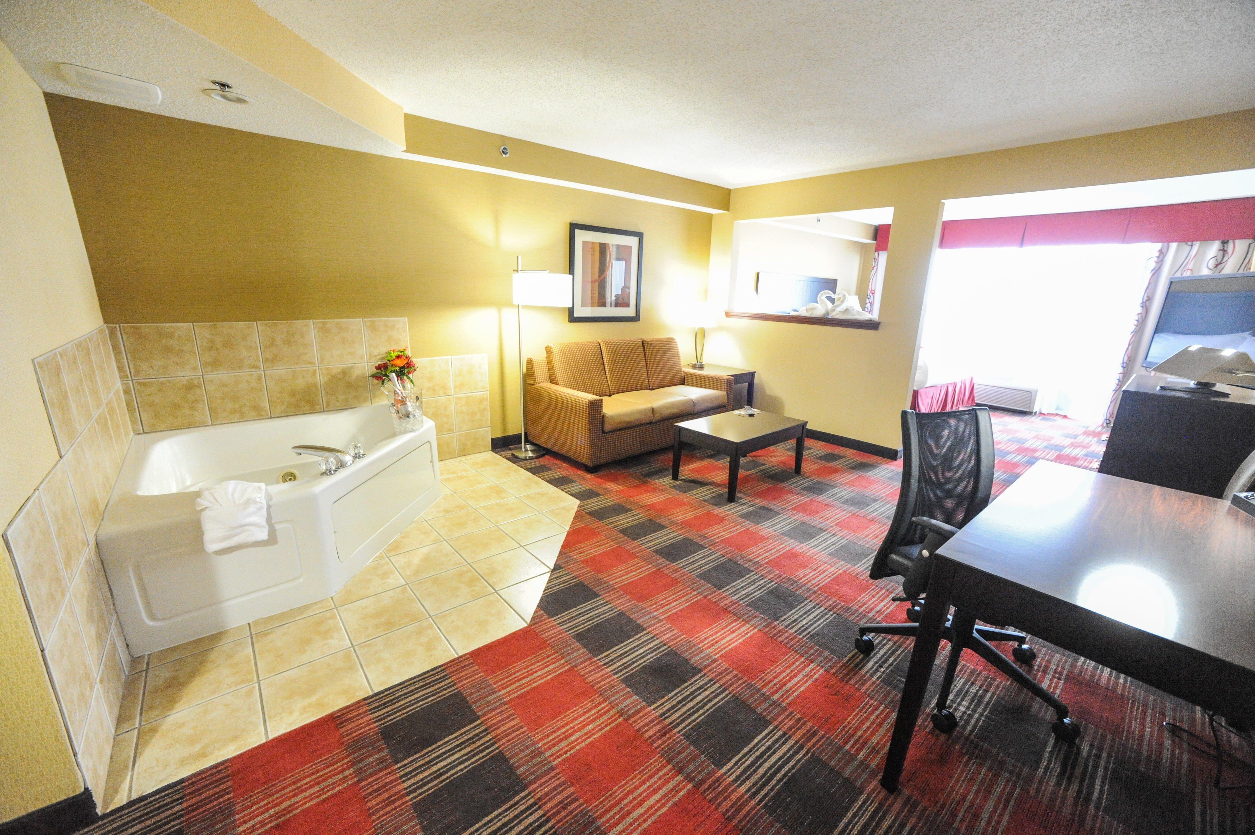 Holiday Inn Express Hotel & Suites Bowling Green By Ihg Exterior foto